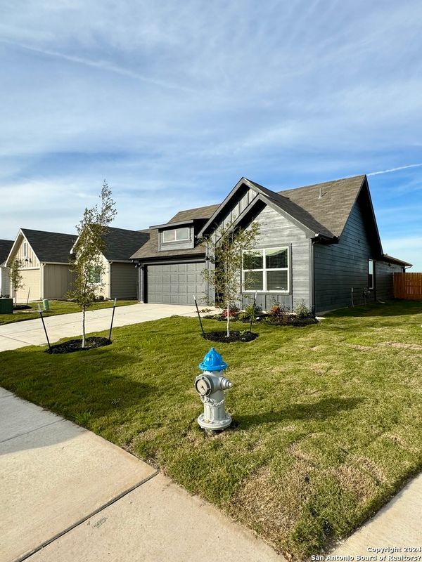 Photo - 1721 James St