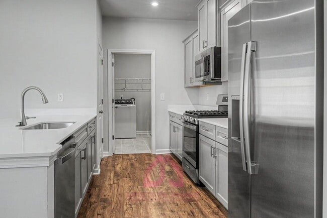 378 Highline Trl