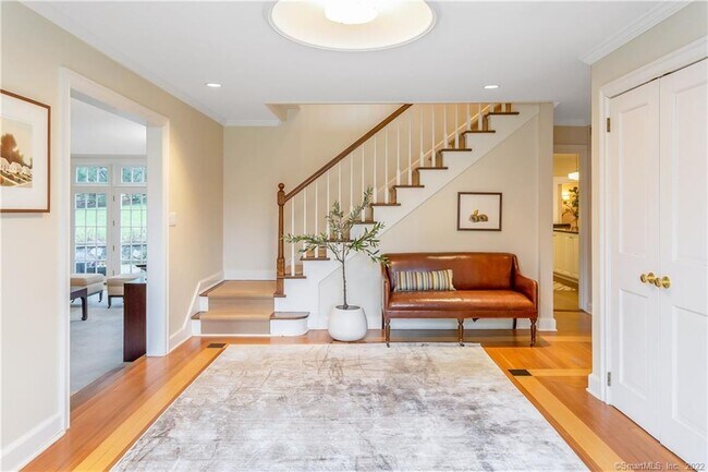 Photo - 6 Searles Rd