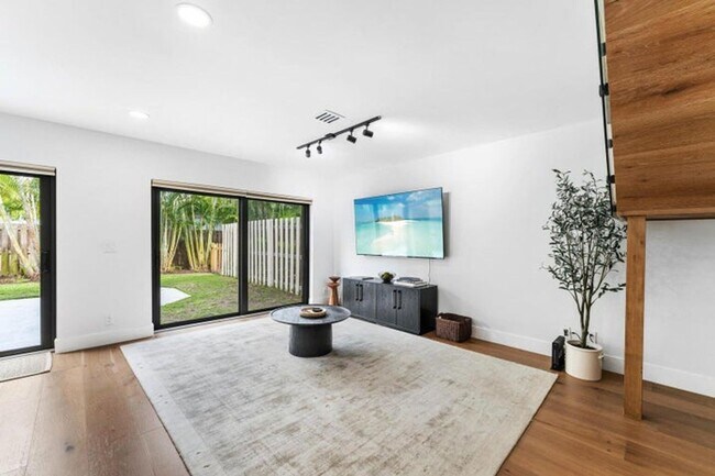 Photo - 5610 S Ocean Blvd