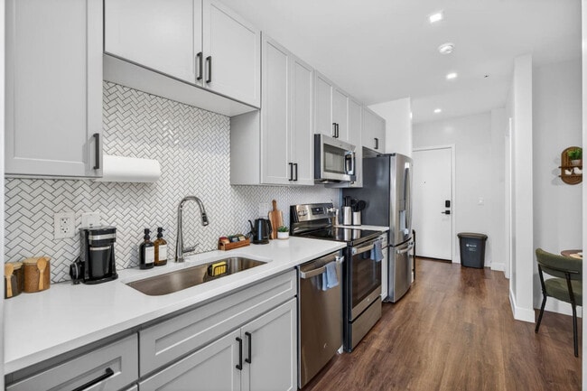 4225 N 32nd Pl Unit SI ID1492095P