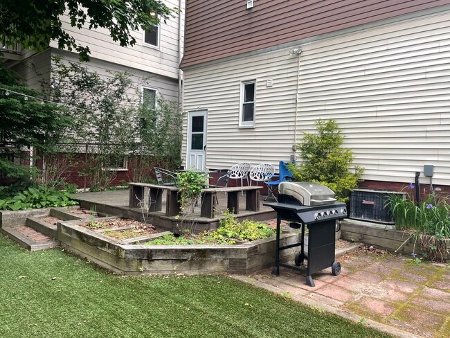 Photo - 6 Chandler St Unit 2