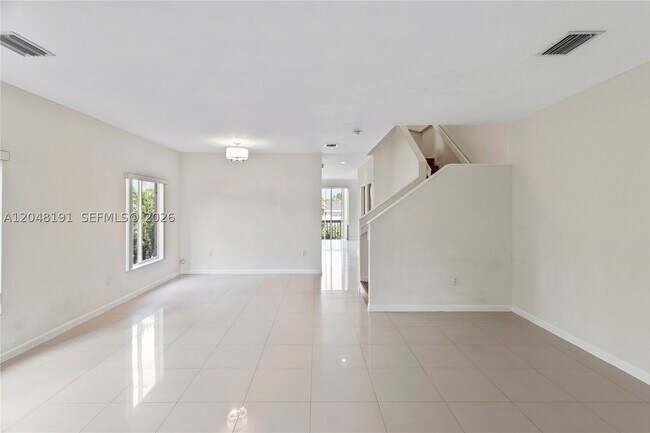 Photo - 2782 SW 33rd Ave