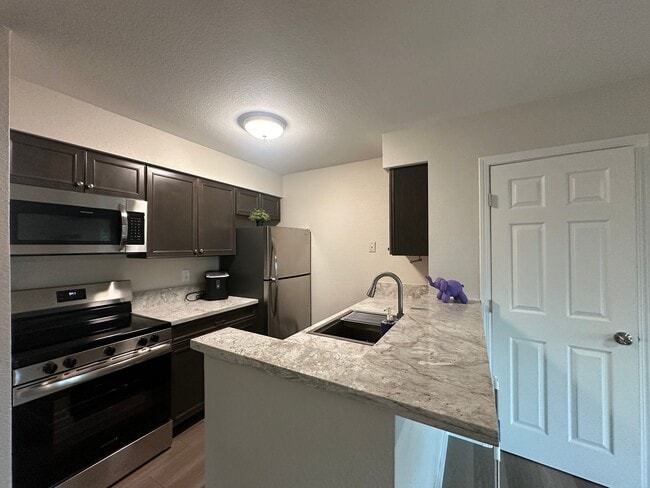 Photo - Amazing city views  2 bed 1 bath upstairs ...