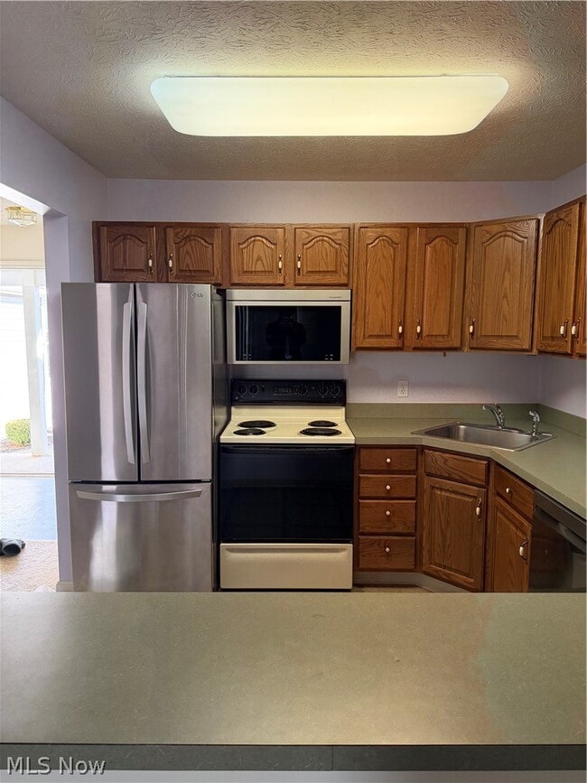 Photo - 1360 Meadow Run