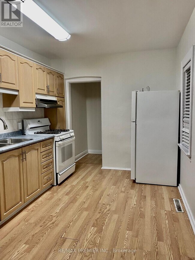 Photo - 34 Brownville Ave