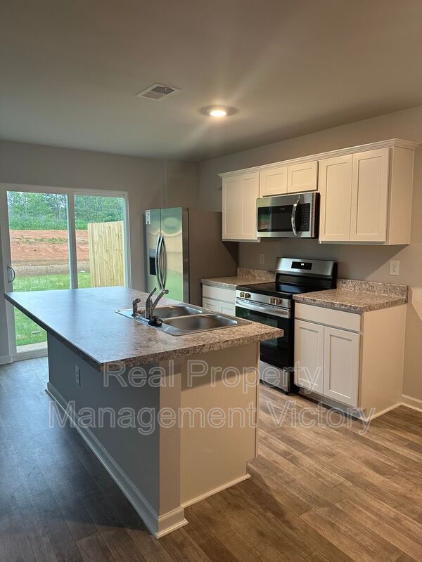 Photo - 134 Marina Dr