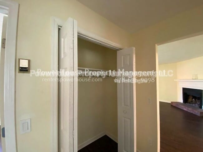 Photo - 1981 Patterson Cir