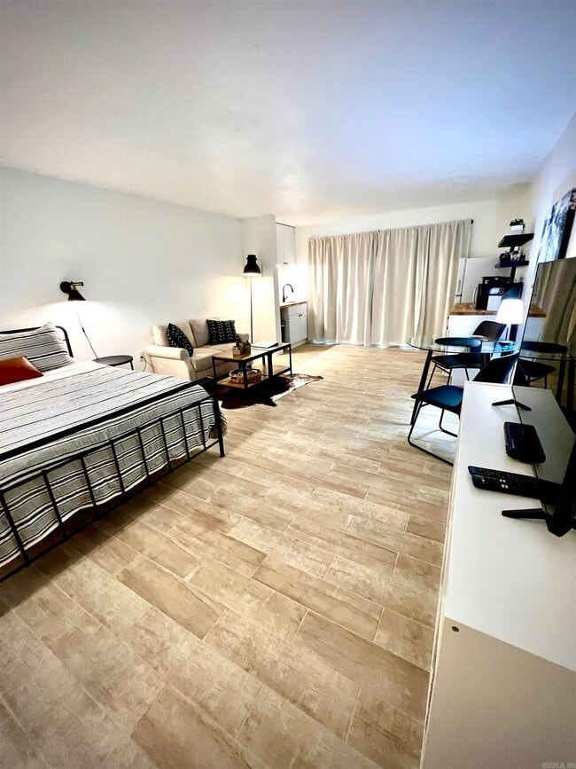 Photo - 3003 Summer Hill Pl