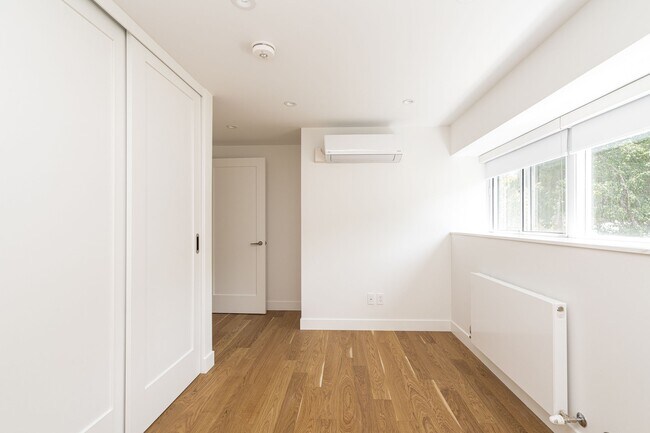 Photo - 4 Overland Drive Unit 101