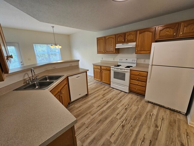 Photo - 126 Wagnalls Ct