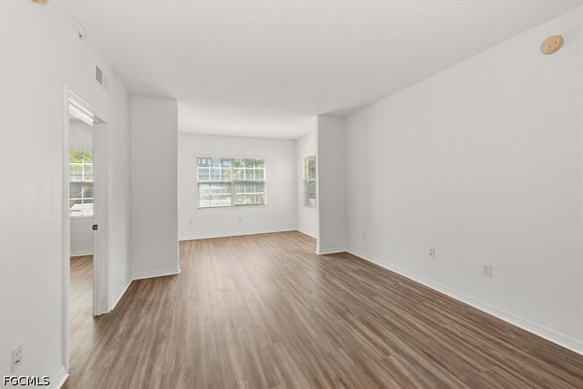Photo - 15590 Ocean Walk Circle Unidad 102