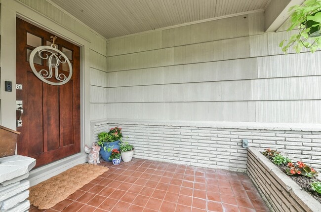 Photo - 906 Bay Oaks Rd