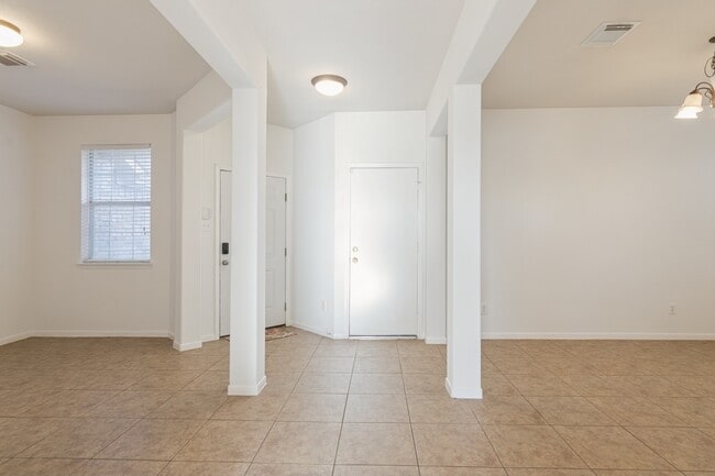 Photo - 4522 Park Trail Ln