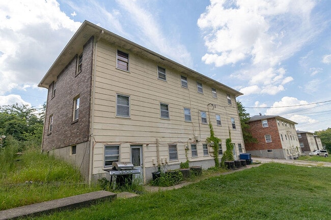 Photo - 2921 Northland Dr Unit 201