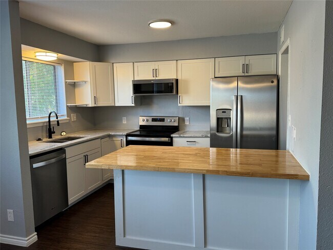 Photo - 1221 Houston St Unit 1