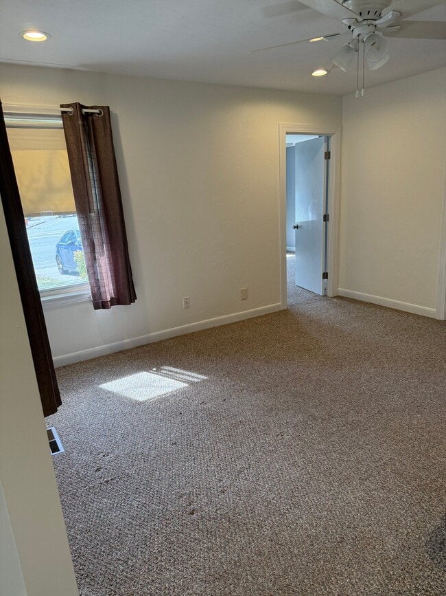 Photo - 0 School St Unidad Apt 1