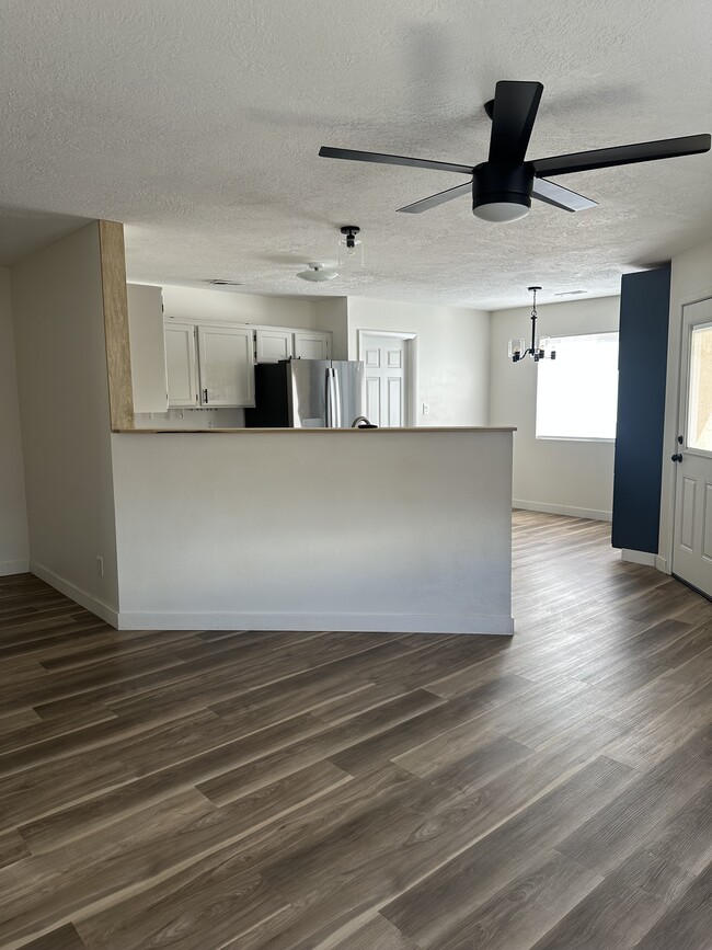 Photo - 1097 N Cedar Blvd