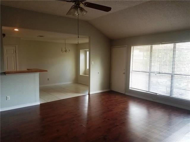 Photo - 2425 Inverness Dr