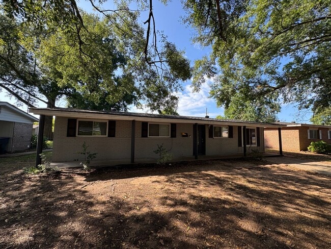 Building Photo - Close to Barksdale Air Force Base...