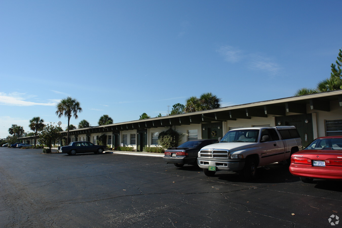 The Oasis Apartments - The Oasis Apartments