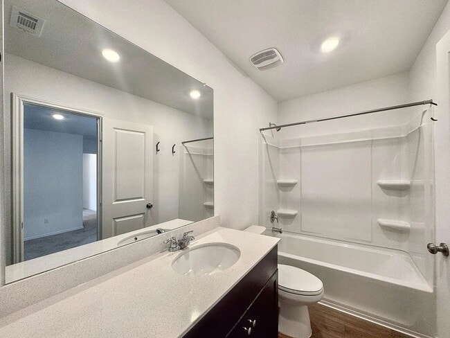 Charming 3-Bed Home with 2.5 Baths in Maxwell, TX – Your Cozy Retreat Awaits!