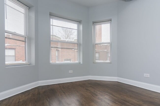 Building Photo - 6437 S Stewart Ave Unit 3B Rental
