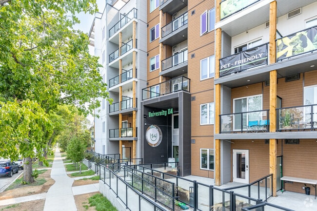 Photo - 114 University