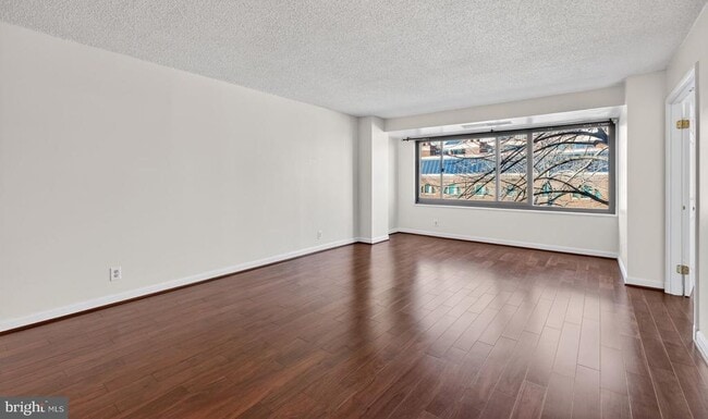 Photo - 1077 30th St NW Unit 504