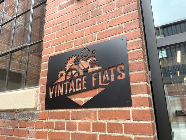 Vintage Flats - Vintage Flats Apartments