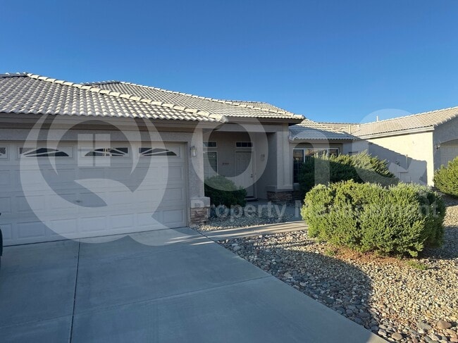 Building Photo - 10828 W Utopia Rd Rental