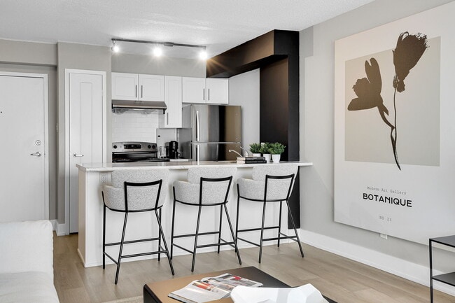 Photo - Aspen Towers