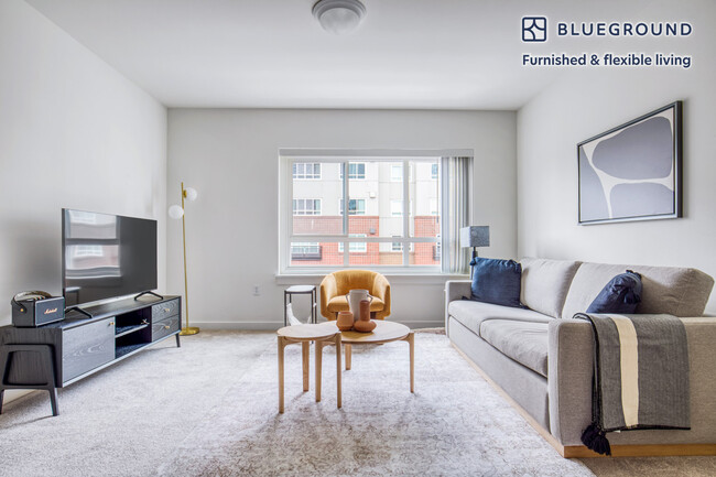 Building Photo - 250 Bellevue Way NE Rental