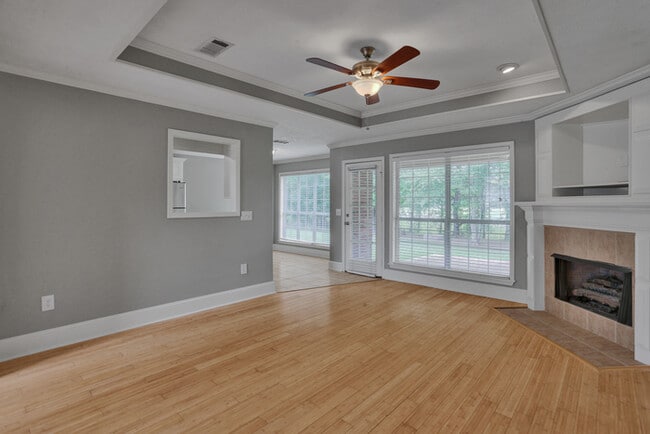 Photo - 170 Oak Grove Dr