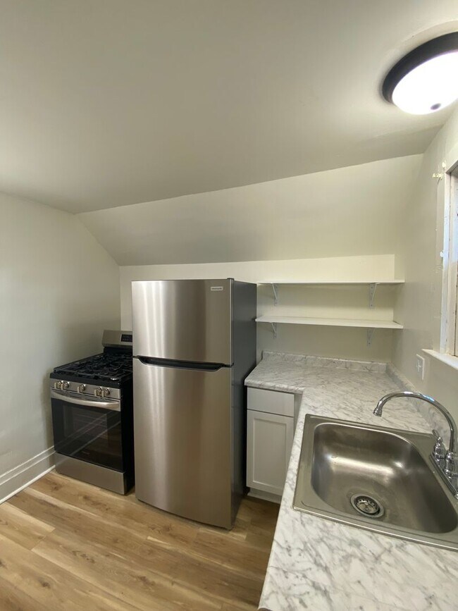 1338 Cedar St Unit 1338 Cedar St - Unit A