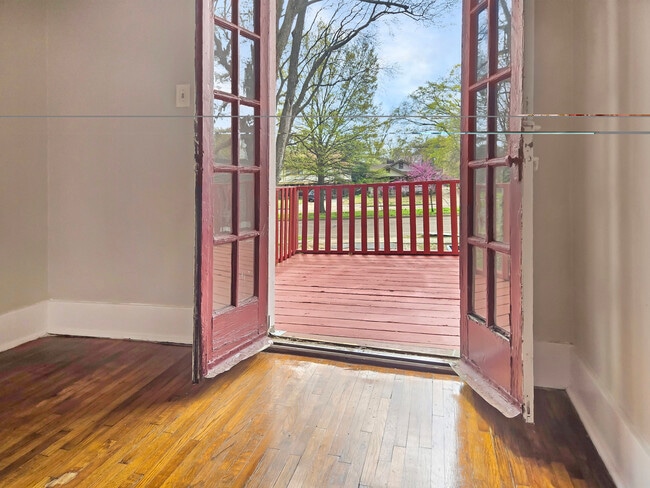 Photo - 1534 N Parkway Unit 2