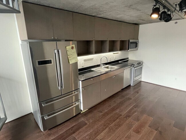 Photo - Sun-filled beautiful 1BD loft. Spacious de...
