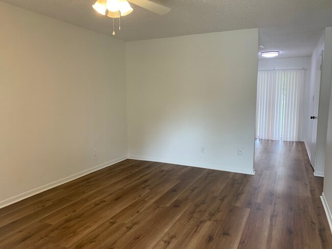 101 Willenberg St Unit 5