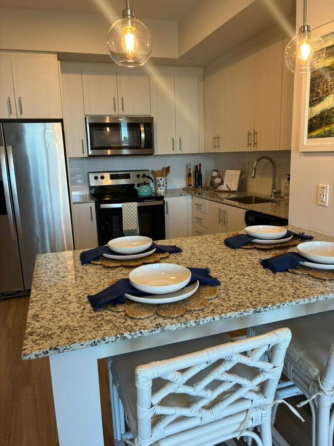 Photo - 1465 W 31st St Unit C1