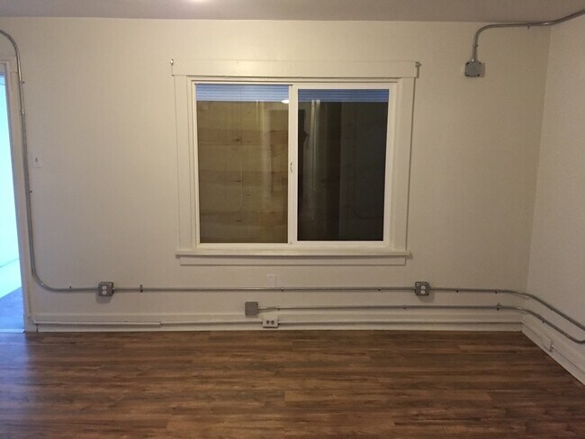 Photo - 372 S Bouquet St Unidad Apt. B