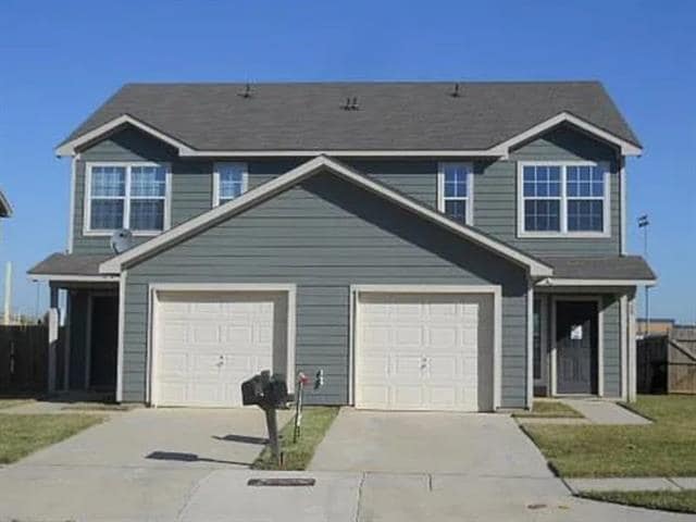 Building Photo - 4510 Alamosa St