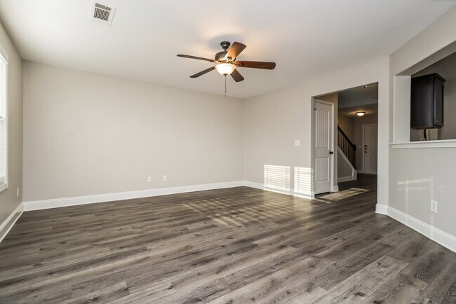 Photo - 1104 Jury Ct