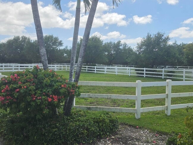 Photo - 14127 Equestrian Way