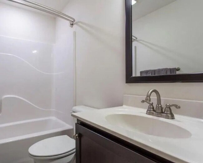 Photo - 3104 N Broad St Unit 1