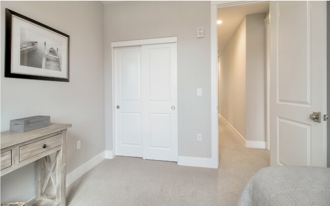 Photo - 306 Sunflower Ln