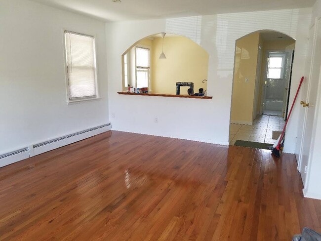 Photo - 625 E Broadway Unit #4