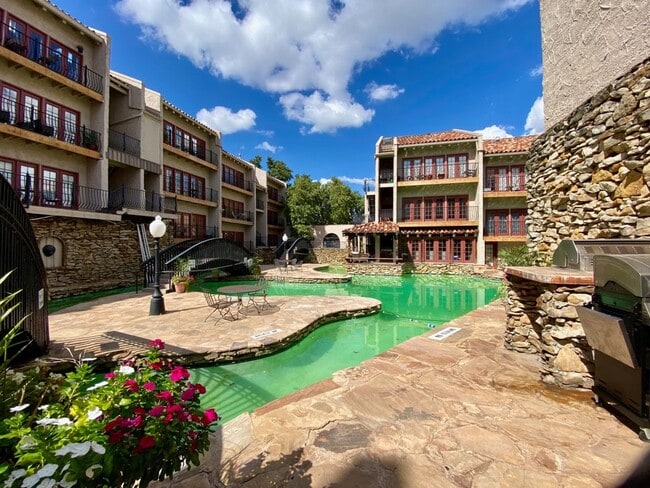 Photo - 1Bed 1Bath w/ Great Views & Outdoor Pool!