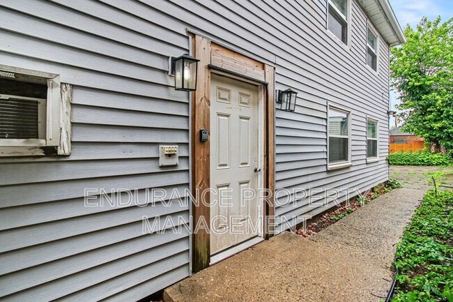 Photo - 1932 Truitt Ave Unit #1