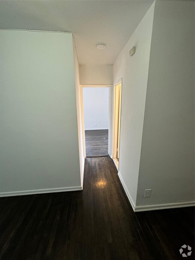 Building Photo - 59 Old Mamaroneck Rd Unit 4F Rental