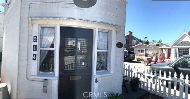 Photo - 214 Topaz Ave